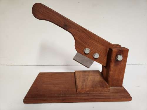 STURDY HARDWOOD BILTONG CUTTER