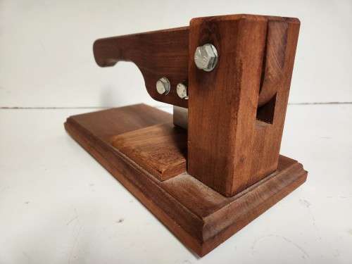 STURDY HARDWOOD BILTONG CUTTER