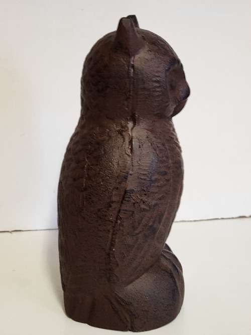VINTAGE CAST IRON OWL DOOR STOPPER, WEIGHING 2KG