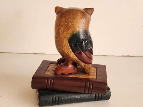 VINTAGE WISE OLD WOODEN OWL PERCHED ON TWO BOOKS