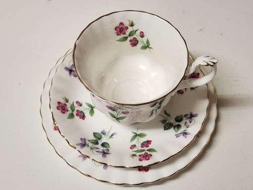 VINTAGE ROYAL ALBERT BONE CHINA KESWICK TEA TRIO