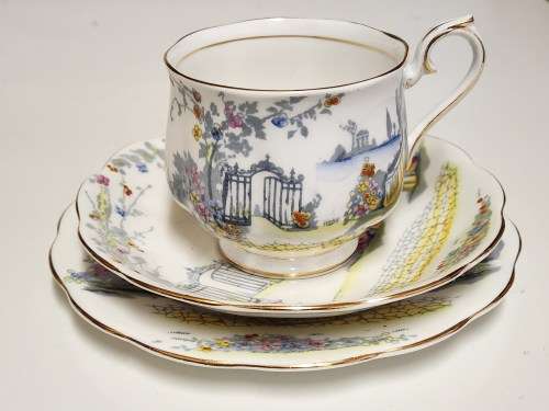 VINTAGE 1960s ROYAL ALBERT BONE CHINA ROSEDALE TEA TRIO
