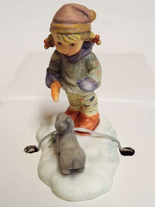 VINTAGE ZEIT FUR HUMMEL MINIATURE FIGURINE, BOXED (3 OF 3)