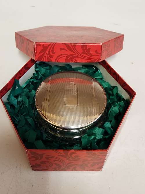 ANTIQUE 1920 BIRMINGHAM SILVER HALLMARKED LIDDED CRYSTAL CUT GLASS BOWL IN AN HEXAGONAL BOX