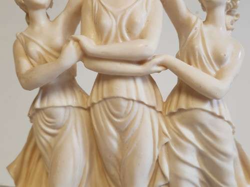 VINTAGE SANTINI CLASSIC SCULPTURE FEATURING THE THREE GRACES