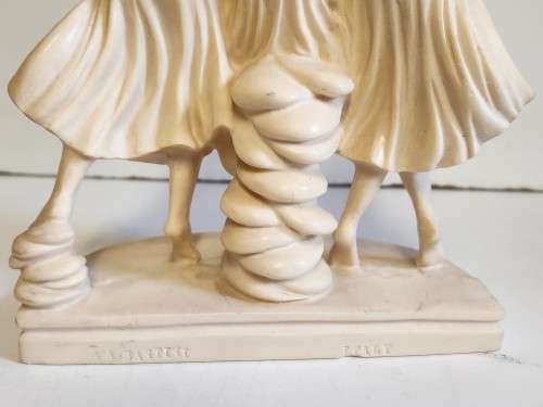 VINTAGE SANTINI CLASSIC SCULPTURE FEATURING THE THREE GRACES