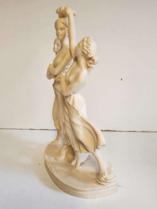 VINTAGE SANTINI CLASSIC SCULPTURE FEATURING THE THREE GRACES