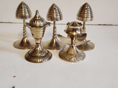 VINTAGE COLLECTION OF FIVE SMALL BRASS INCENSE BURNERS