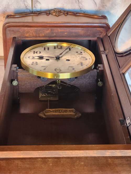 ANTIQUE GUSTAV BECKER WALL CLOCK IN A WORKING CONDITION