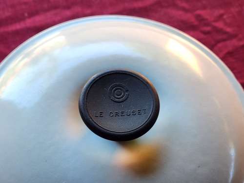 VINTAGE LE CREUSET MADE IN FRANCE ENAMELED CAST IRON LIDDED PAN HANDLED POT MARKED 18