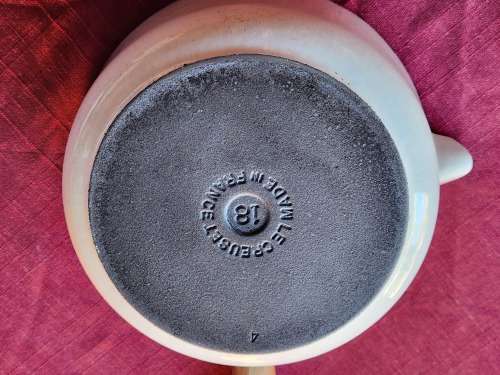 VINTAGE LE CREUSET MADE IN FRANCE ENAMELED CAST IRON LIDDED PAN HANDLED POT MARKED 18