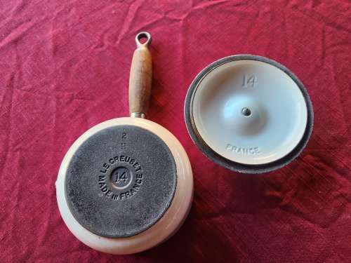 VINTAGE LE CREUSET MADE IN FRANCE ENAMELED CAST IRON SMALL LIDDED PAN HANDLED POT MARKED 14