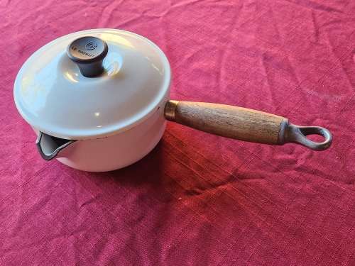 VINTAGE LE CREUSET MADE IN FRANCE ENAMELED CAST IRON SMALL LIDDED PAN HANDLED POT MARKED 14