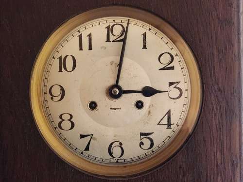 ANTIQUE REGENT MADE IN GERMANY WALL CLOCK IN A WORKING CONDITION