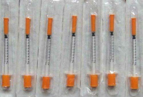 Pack of 30 x Insulin Syringes and Alcohol Swabs for HCG