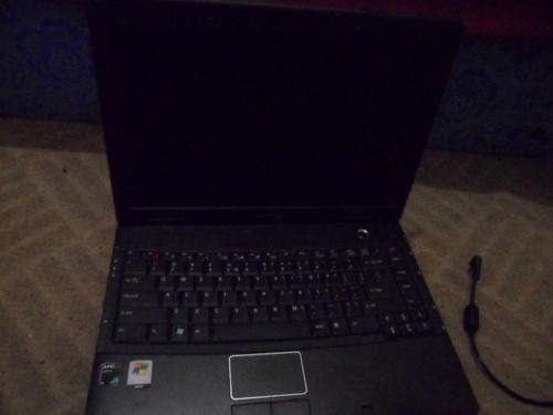 LAPTOP- BLACK e-MACHINES LAPTOP WORKING 100%