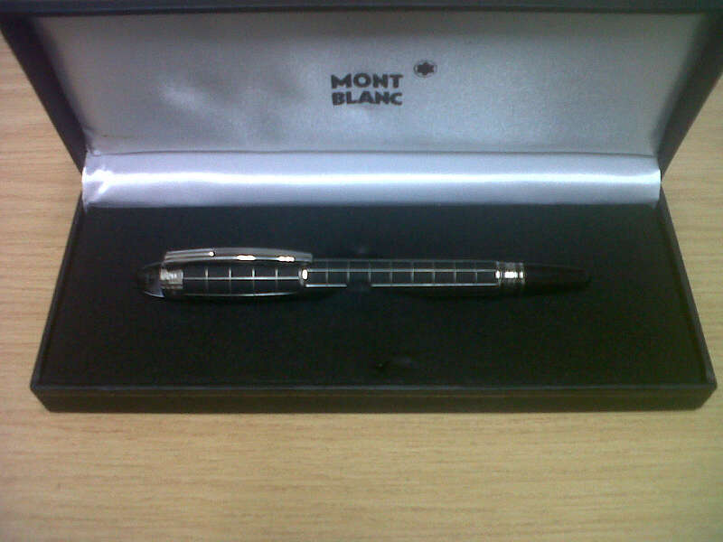 MONT BLANC STARWALKER BALLPOINT PEN
