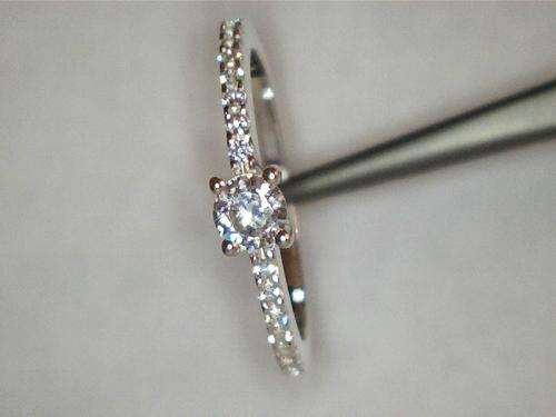 Sterling silver engagement ring with cubic zirconia stones, size M. New hallmarked!
