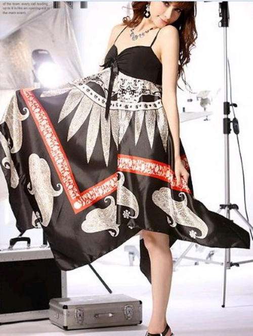 BRAND NEW - STUNNING LONG FLOWING DRESS