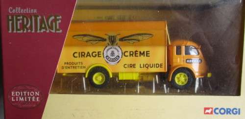 CORGI HERITAGE - SAVIEM FOURGON - EXCELLENT BOXED