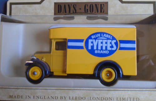 LLEDO  - 1934 DENNIS PARCELS VAN - BOXED