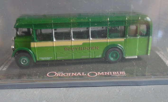 CORGI 1/76 SCALE - LEYLAND PS1/ECW BUS - SOUTHDOWN MOTOR SERVICES, BOXED, LTD ED 0303 OF 4000