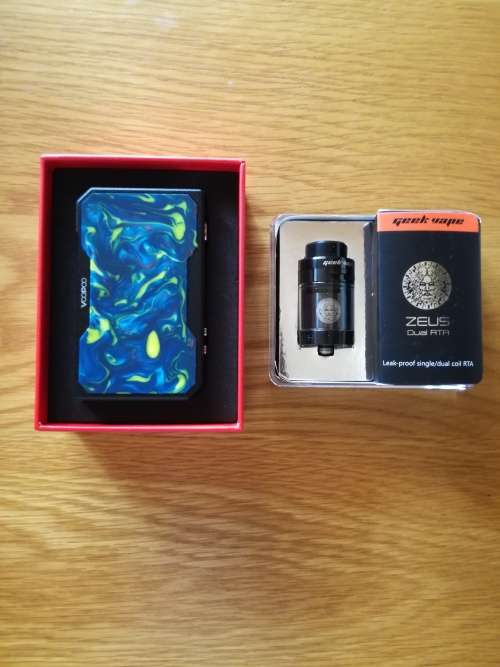 VOOPOO DRAG 157W TC Box Mod (Rainbow Black Frame) and Geek Vape Zeus Dual RTA Black