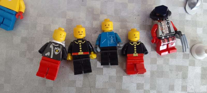 A  Collection Of Lego And Lego Figurines/ Lego Bionicle