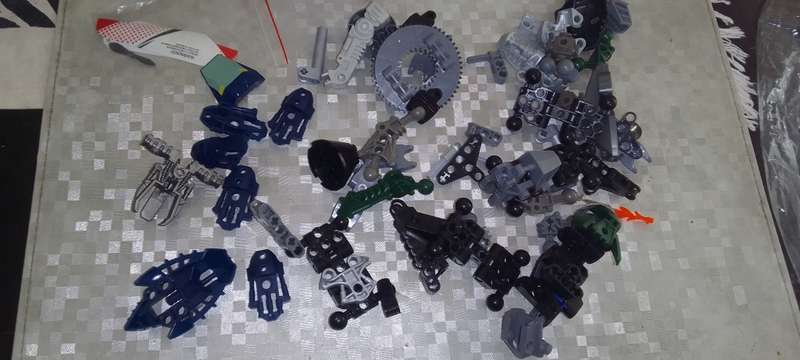 A  Collection Of Lego And Lego Figurines/ Lego Bionicle