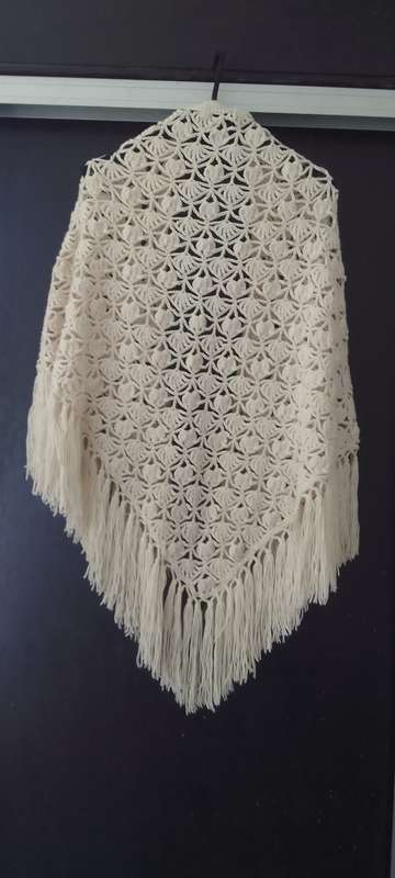Vintage Beige/Cream Crochet Shawl With Tassels