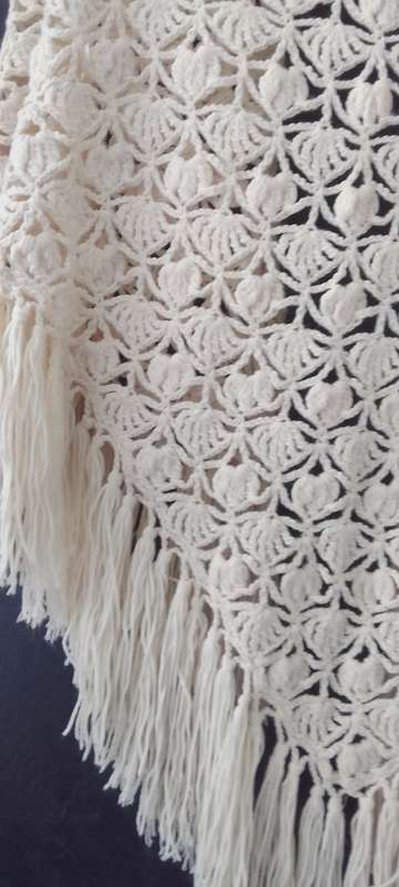 Vintage Beige/Cream Crochet Shawl With Tassels