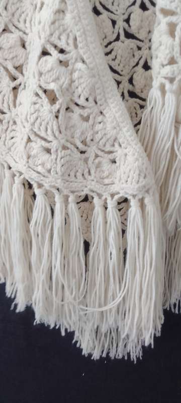 Vintage Beige/Cream Crochet Shawl With Tassels