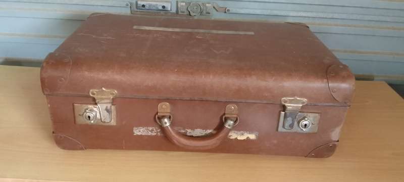 Vintage Solid  Globite Suitcase