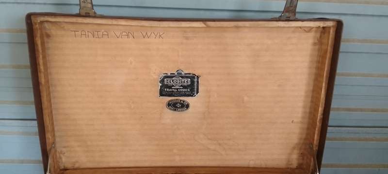 Vintage Solid  Globite Suitcase