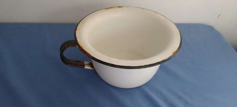 Vintage Enamel Bedpan