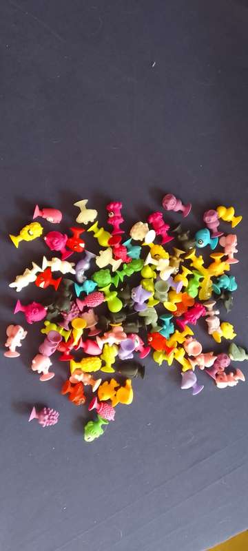 A Collection Of STICKEEZ