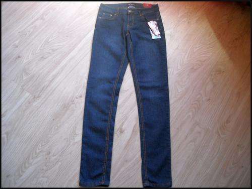 ***I.Q Skinny Stretch  Womans Jeans***