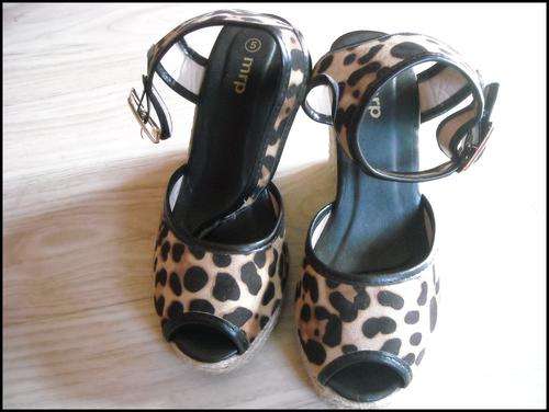 ***Wedge Ladies Sandals**Animal Print*** Size - 5****