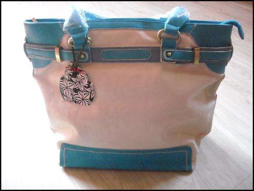 ***Yoka Ladies Leather Handbag***