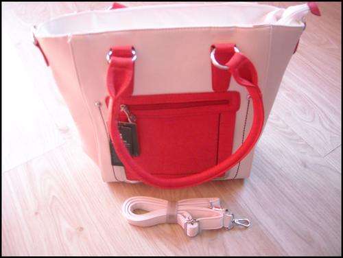 ***Stunning ***Red And White Ladies Leather Handbag***