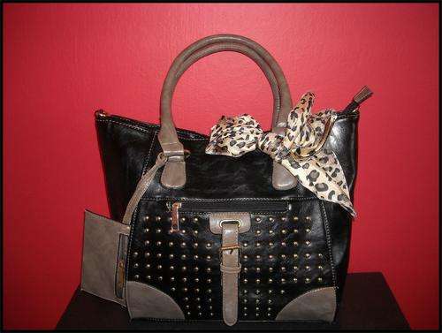 ***Stunning Ladies 3Pc  Handbag With Scarf***Brand New***