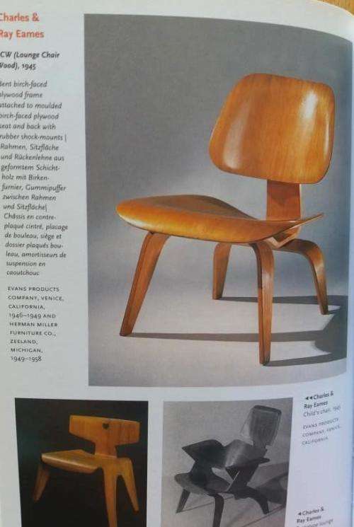 1000 Chairs