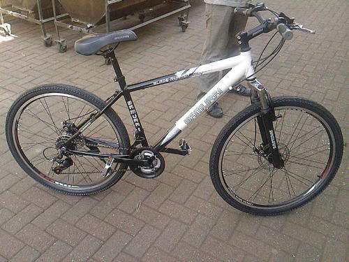 samurai blade runner 21 speed mountain bike