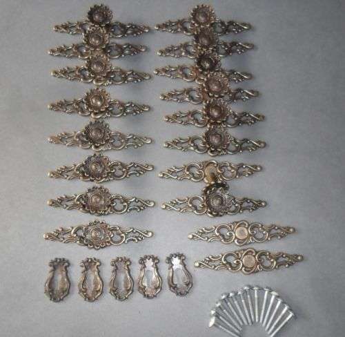VINTAGE BRASS HANDLES PLUS SPARES