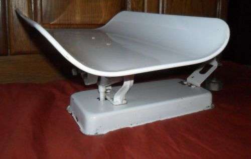 VINTAGE DETECTO CAST IRON 1930'S BABY SCALE -ART DECO
