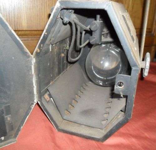 VINTAGE MAJOR RUSTIC STAGE \ THEATER  LIGHT