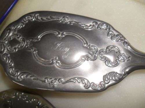 VINTAGE 3 PIECE VANITY  ORNATE DRESSING TABLE BRUSH SET