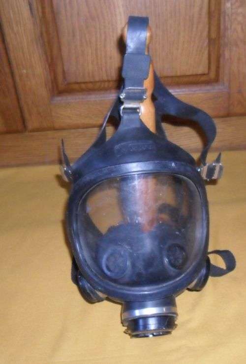 SOUTH AFRICAN ARMY 80'S GAS MASK