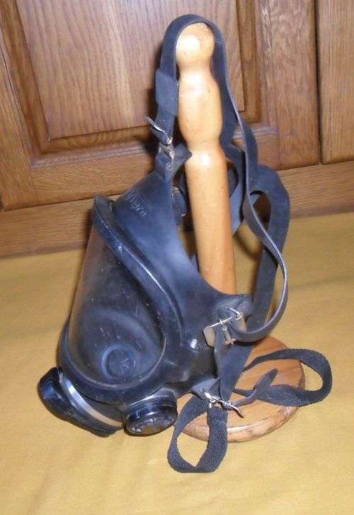 SOUTH AFRICAN ARMY 80'S GAS MASK