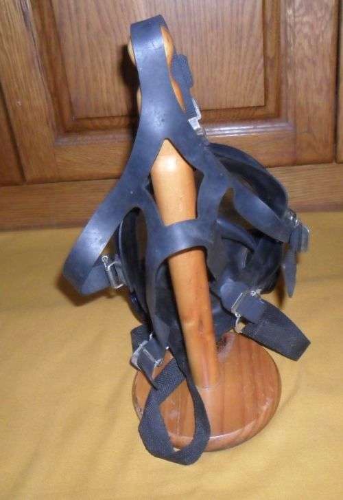 SOUTH AFRICAN ARMY 80'S GAS MASK
